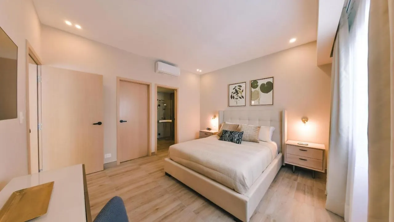 Fully Serviced Apartment At Regatta Living II - 304 Santo Domingo 0*,
